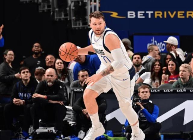 韦少已非三双代名词 东契奇刷两纪录再破三双极限