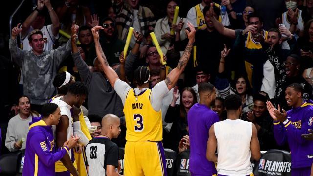 欧亿官方网站-大胜灰熊赢下首轮不满足，詹姆斯：后面会越来越难